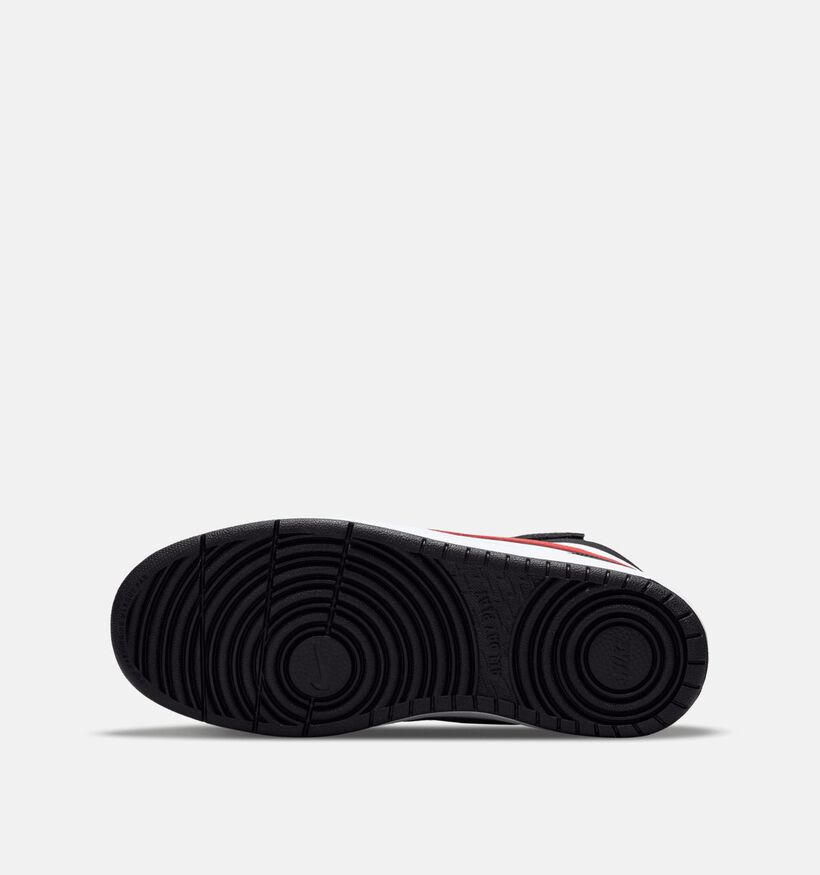 Nike Court Borough Mid 2 Baskets montantes en Noir/Rouge pour gar&ccedil;ons (377281)