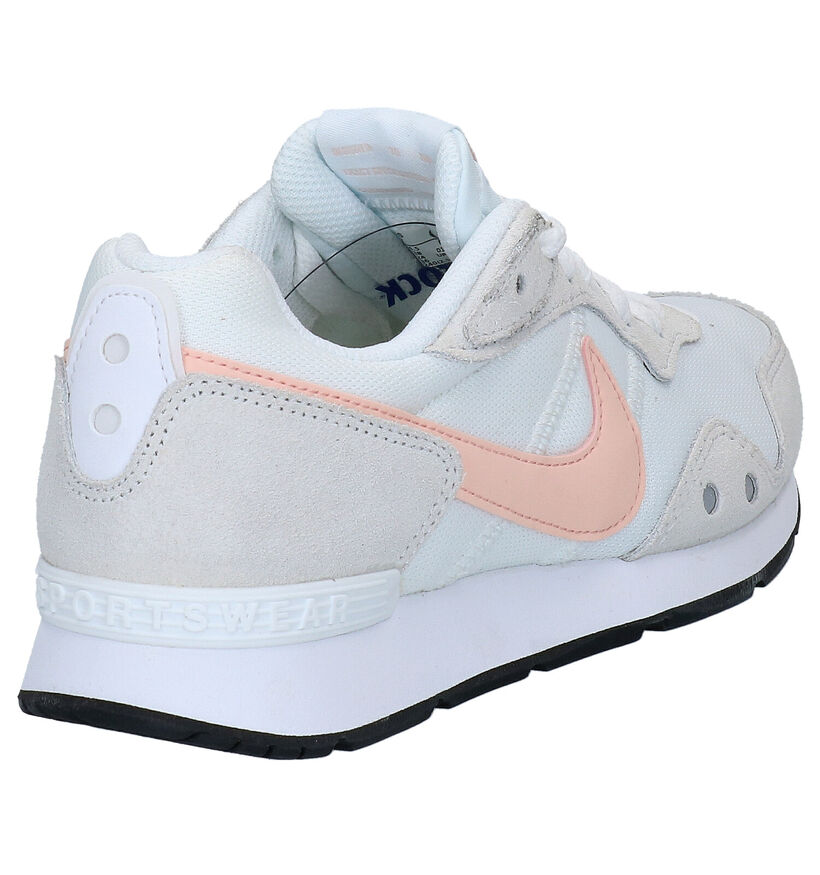 Nike Venture Runner Zwarte Sneakers voor dames (332422)