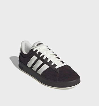 adidas Grand Court Low Baskets off white/ core black/ cardboard/Aurora Coffee/ off white/ Aurora Coffee