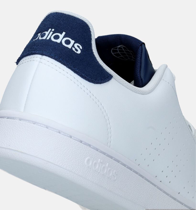 adidas Adventage Baskets en Blanc pour hommes (334728)