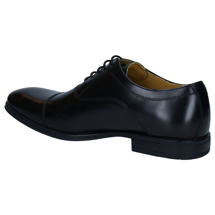 Steptronic Falcon Chaussures à lacets en Noir en cuir (283674)