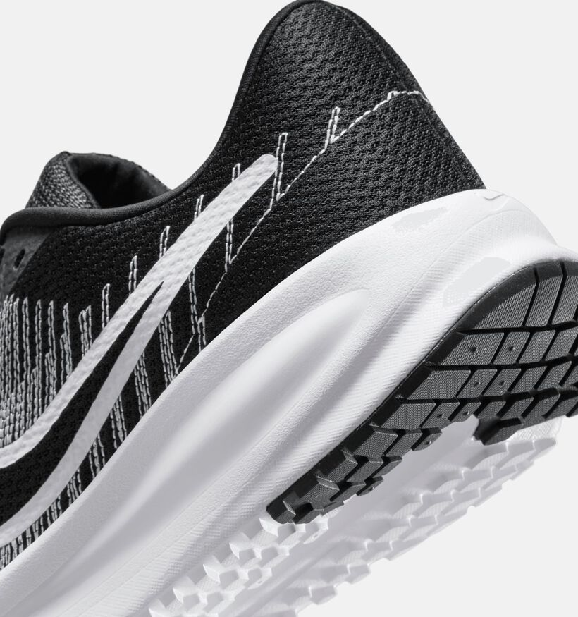 Nike Run Defy Zwarte Sportschoenen voor heren (376128)