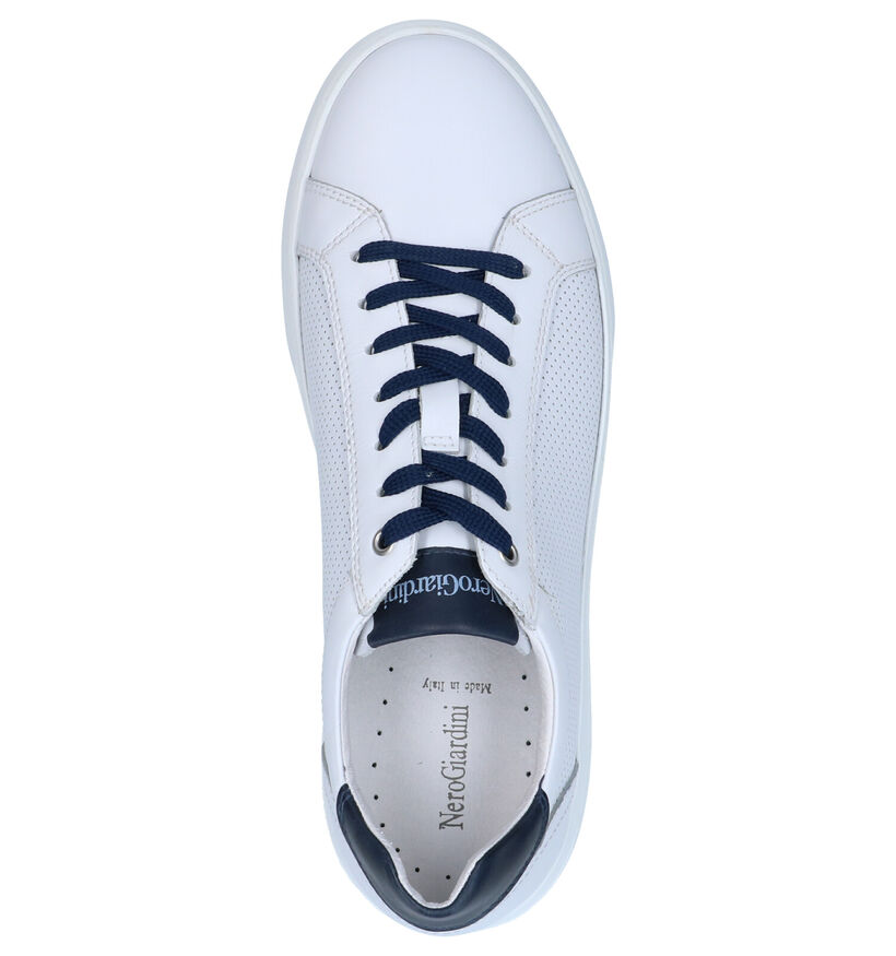 NeroGiardini Chaussures basses en Blanc en cuir (270466)