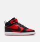 Nike Court Borough Mid 2 Baskets montantes en Rouge/Noir pour garçons (364595)