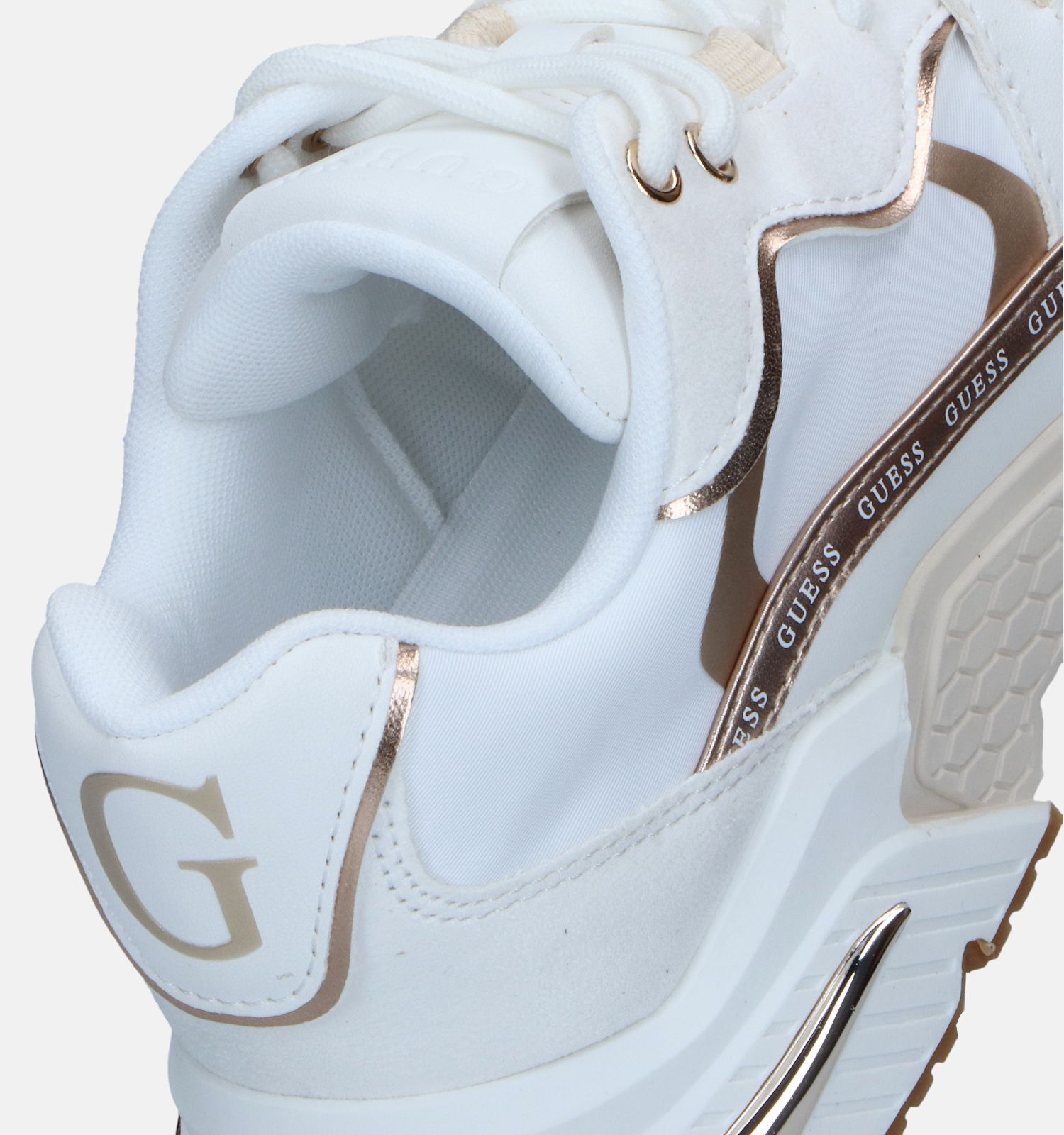Guess Carrli Witte Sneakers Dames Sneakers Online op TORFS.BE