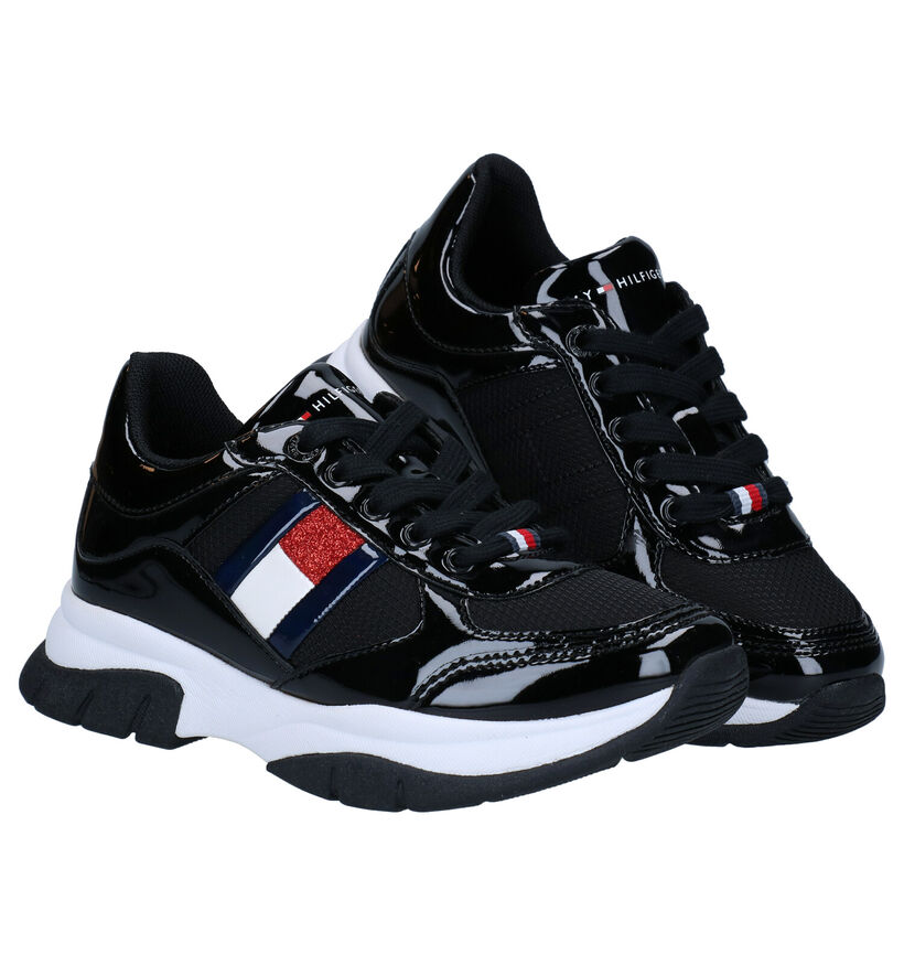 Tommy Hilfiger Chaussures basses en Noir en simili cuir (279911)