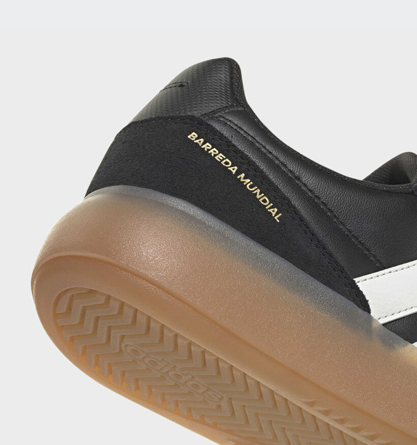 adidas Barreda Mundia Baskets basses en Noir pour hommes (366748) - pour semelles orthop&eacute;diques