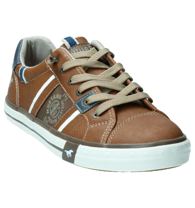 Mustang Chaussures basses en Bleu en simili cuir (285971)