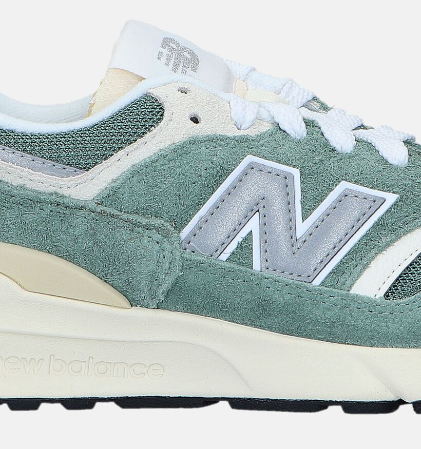 New Balance U 997 Baskets en Vert pour femmes (327411) - pour semelles orthopédiques