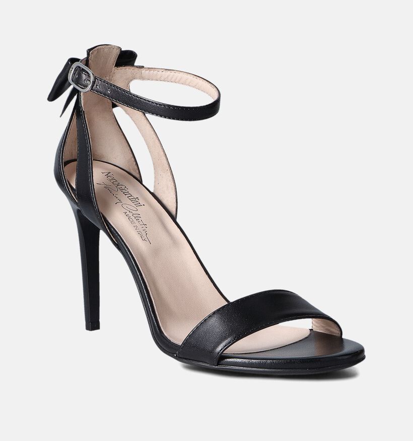 NeroGiardini Zwarte Sandalen met gesloten hiel voor dames (355965)