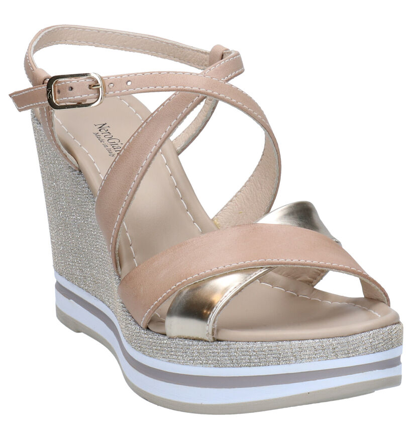 NeroGiardini Sandales compens&eacute;es en Beige en cuir (274335)