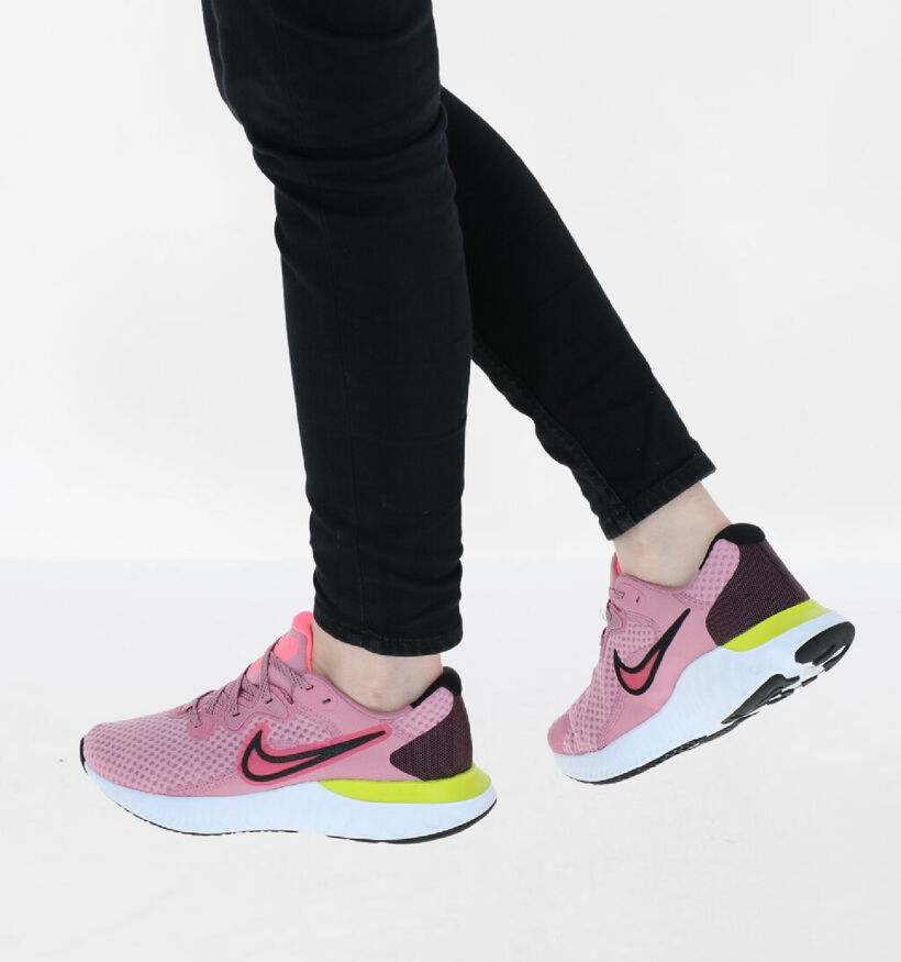 Nike Renew Roze Sneakers in stof (284562)