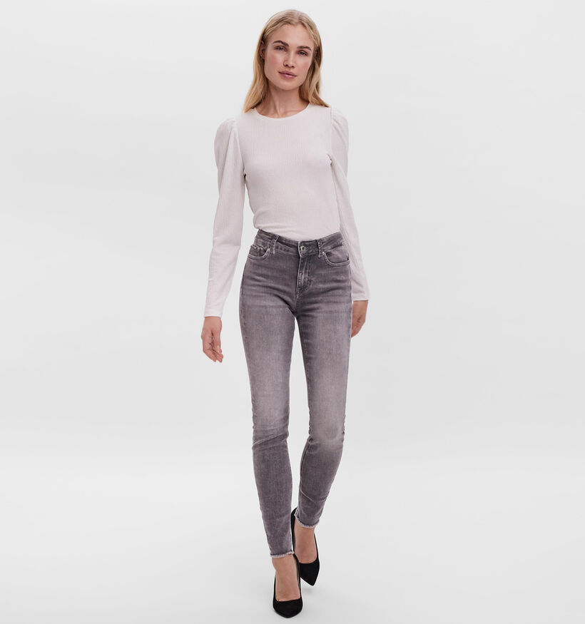 Vero Moda Jeans Skinny Fit en Gris pour femmes (311920)