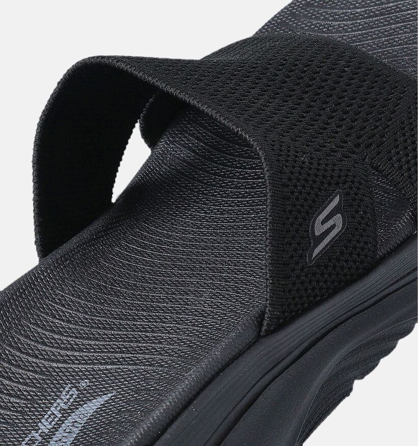 Skechers Go Walk Arch Fit 2.0 Zwarte Slippers voor dames (354735)