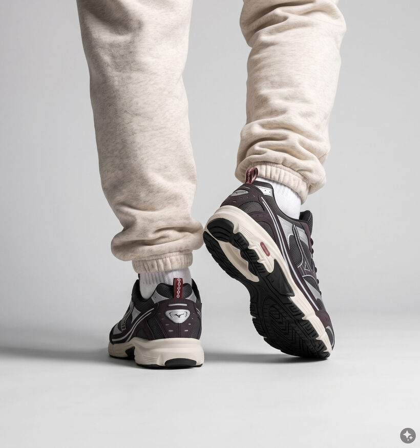 Mizuno MXR Suede Baskets en Noir pour hommes (376447)