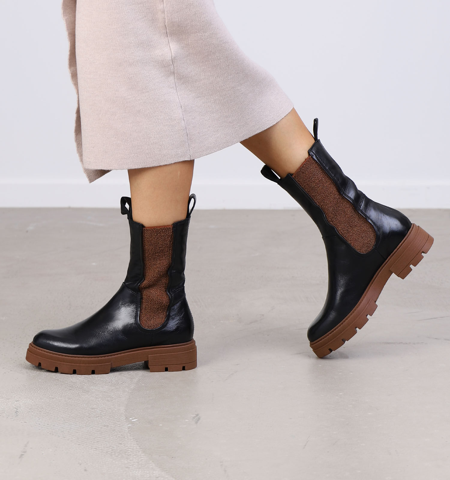 Mjus Zwarte Chelsea Boots Dames Boots Laarzen Online op TORFS.BE