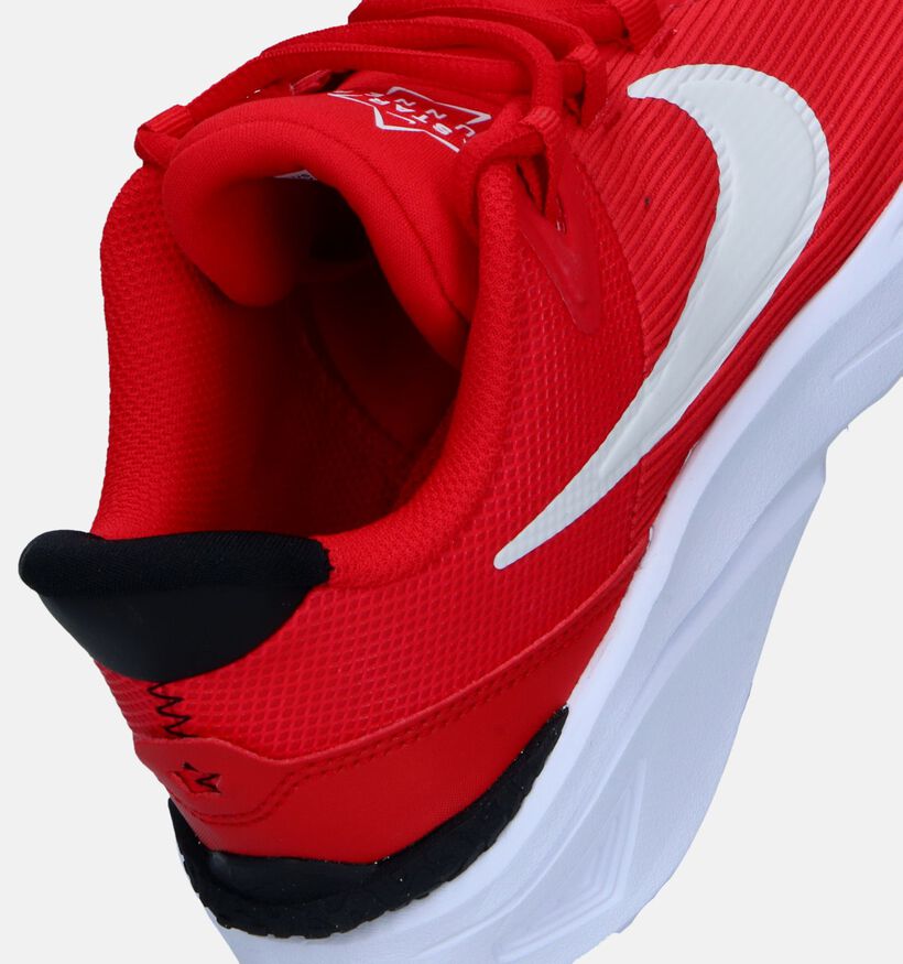 Nike Star Runner 4NN Baskets en Rouge pour filles, garçons (340248)