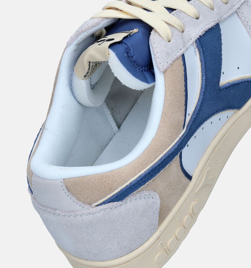 Diadora Magic Basket Low Suede Baskets en Blanc pour hommes (344901)