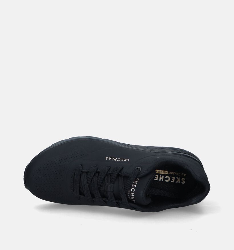 Skechers Uno Stand On Air Baskets en Noir pour femmes (350488)