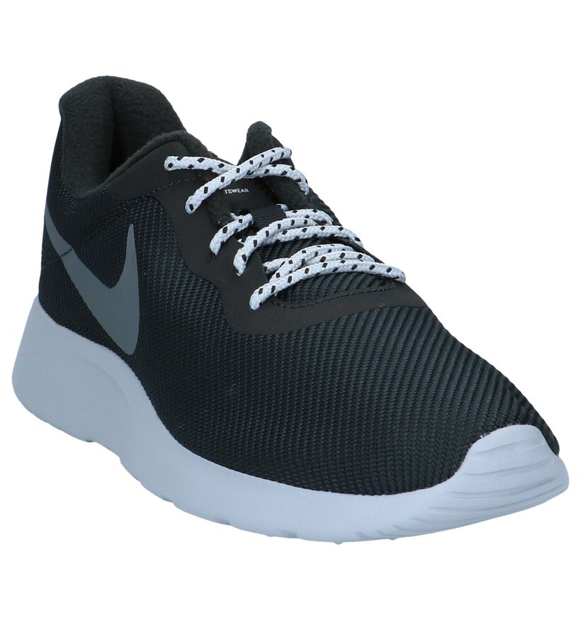 Nike Tanjun Zwarte Sneakers Sportief in stof (234132)