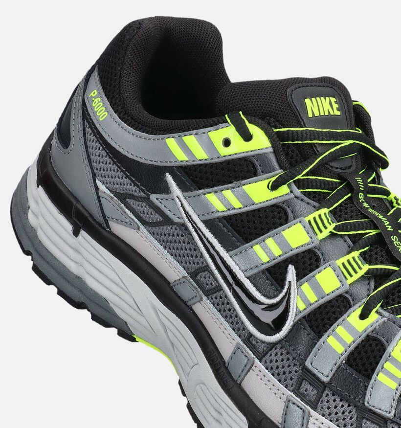 Nike P-6000 Baskets basses en Gris fonc&eacute; pour hommes (376112)