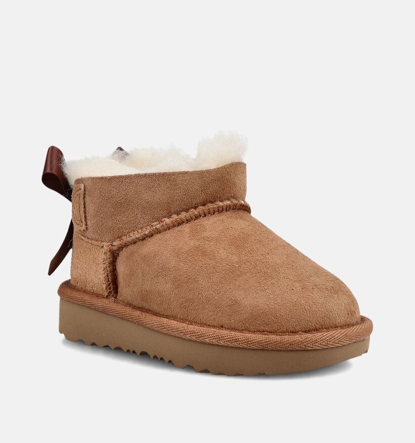 UGG Ultra Mini Bailey Bow Bottes d'hiver en Cognac pour filles (377994)