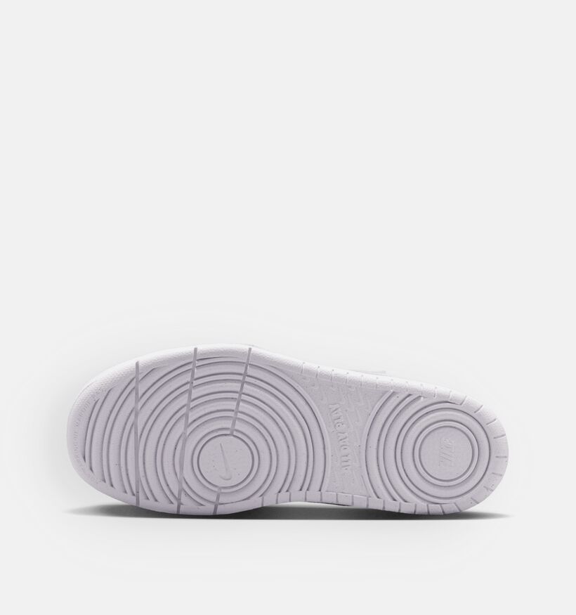 Nike Court Borough Low Baskets en Blanc pour filles (373421) - pour semelles orthop&eacute;diques