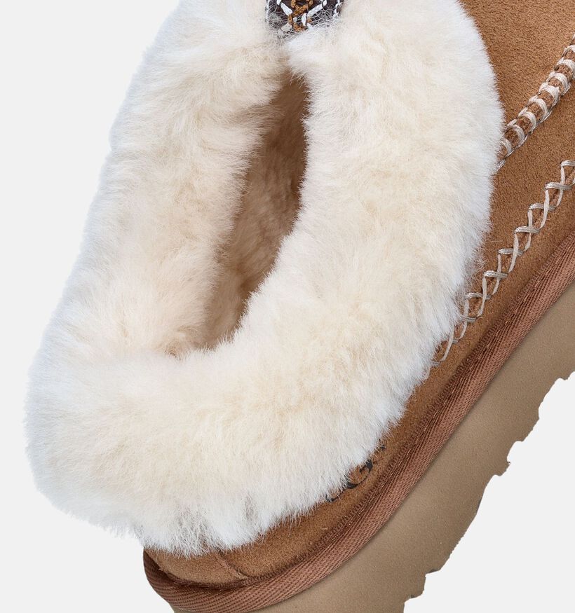 UGG Tasman Alpine Pantoufles en laine en Cognac pour femmes (344847)