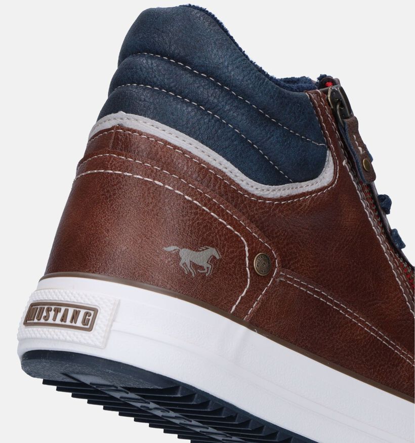 Mustang Chaussures hautes en Brun foncé pour hommes (329590)