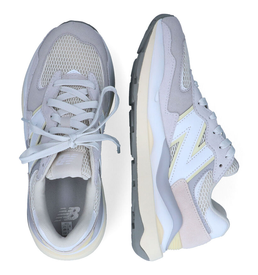 New Balance W574 Ecru Sneakers in stof (301909)