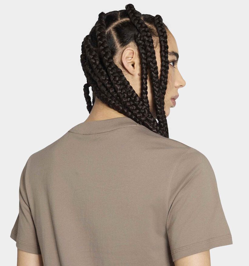 adidas Essentials Bruine T-shirt met Korte Mouwen voor dames (385965)