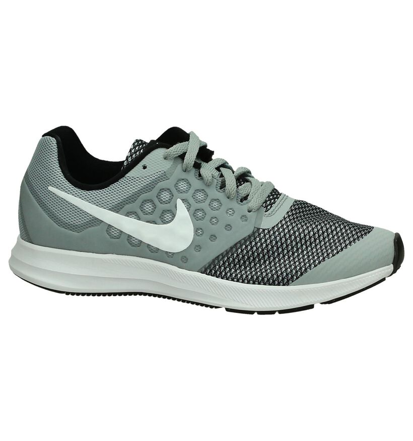 Nike Baskets basses en Gris en textile (198226)