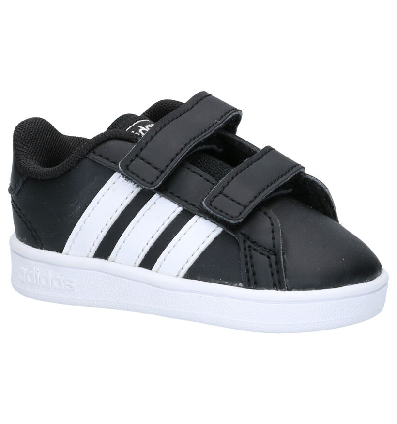 adidas Grand Court Baskets en Blanc en simili cuir (307964)