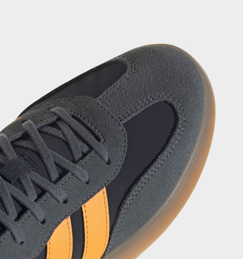 adidas Barreda Decode Baskets basses en Bleu fonc&eacute; pour hommes (372607) - pour semelles orthop&eacute;diques