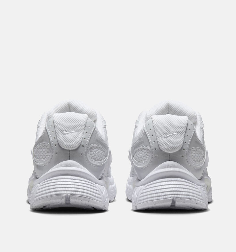 Nike V5 RNR Baskets basses en Blanc pour femmes (372897)