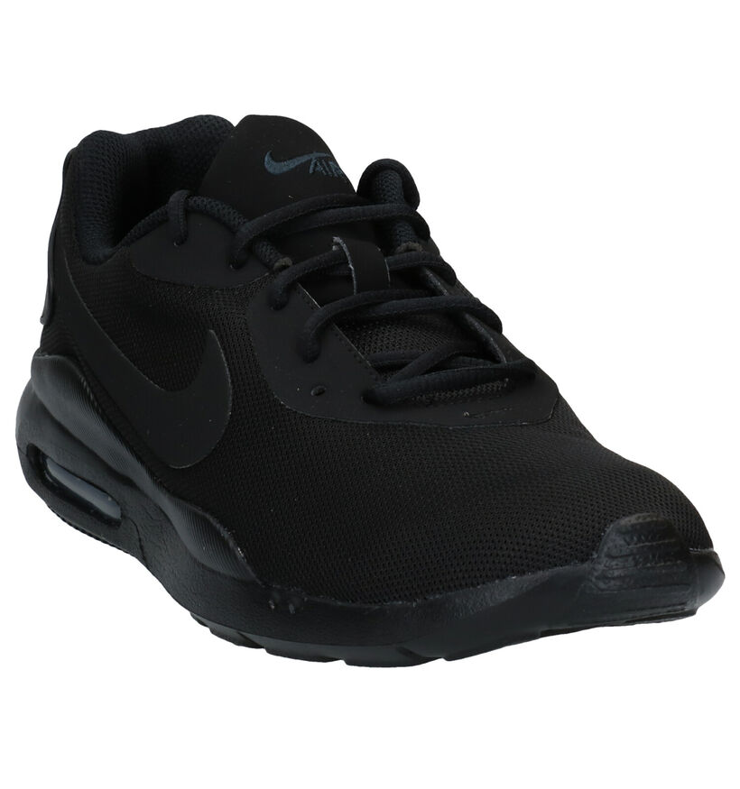 Nike Air Max Oketo Baskets en Noir en textile (274959)