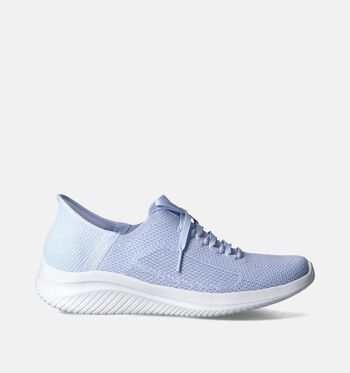 Baskets bleu