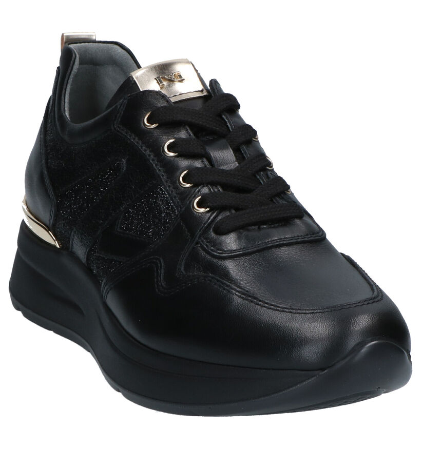 NeroGiardini Zwarte Veterschoenen in leer (261110)