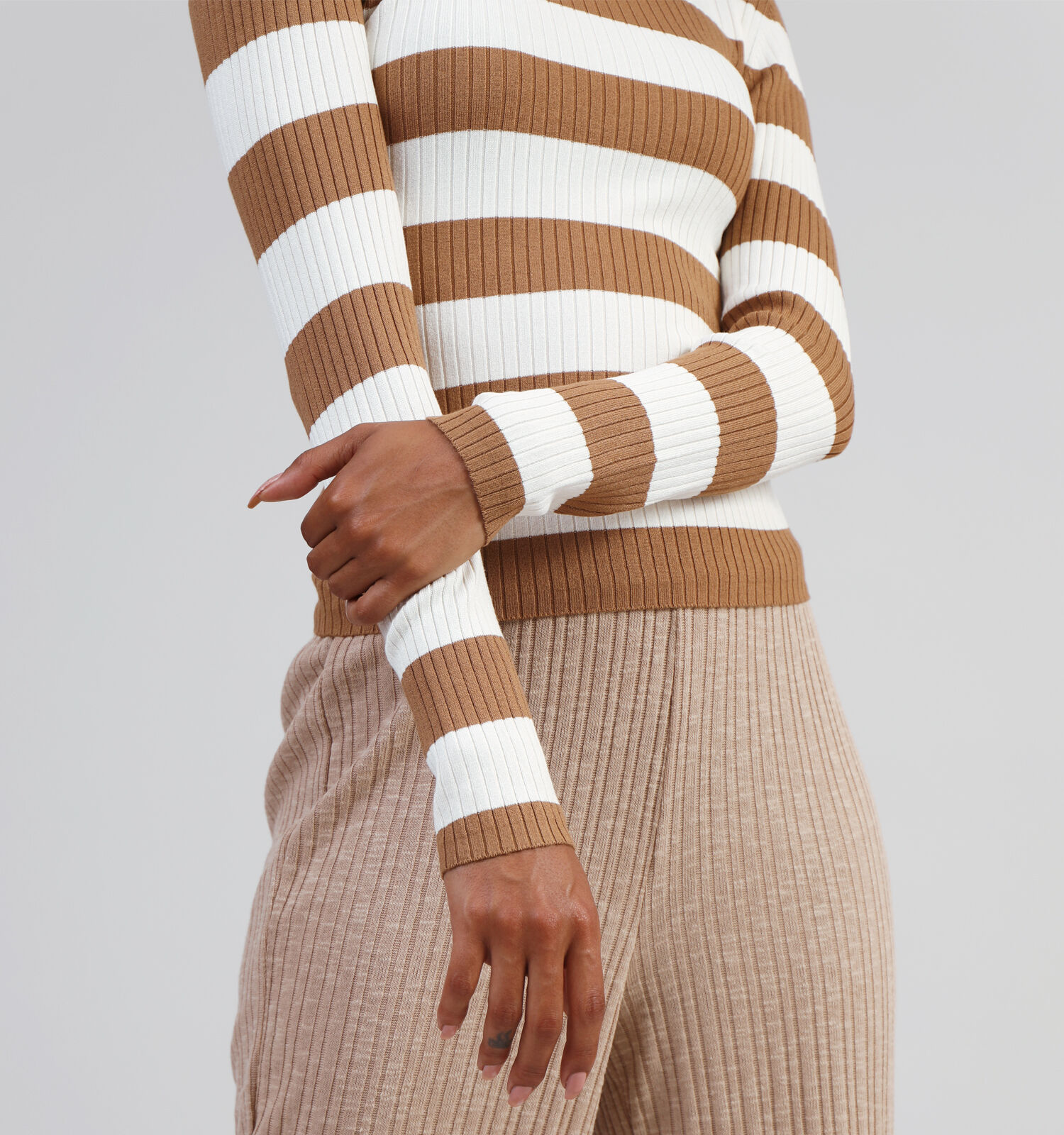 Bruine pull hotsell dames