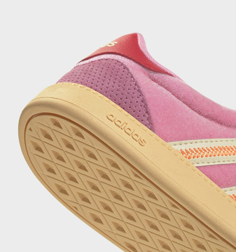 adidas Breaknet Sleek Baskets en Rose/Jaune pour femmes (366711)