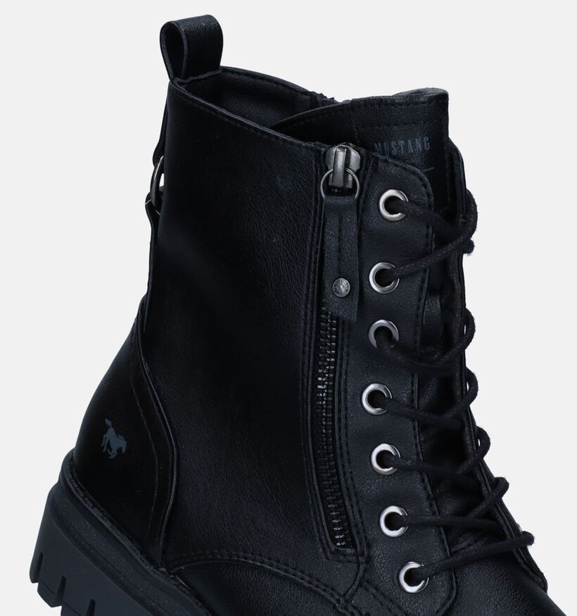 Mustang Boots à lacets en Noir pour femmes (345421)