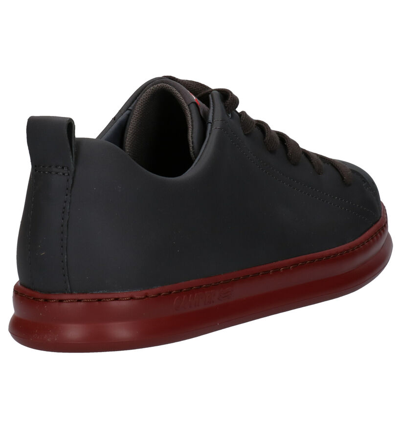 Camper Chaussures basses en Noir en cuir (282816)