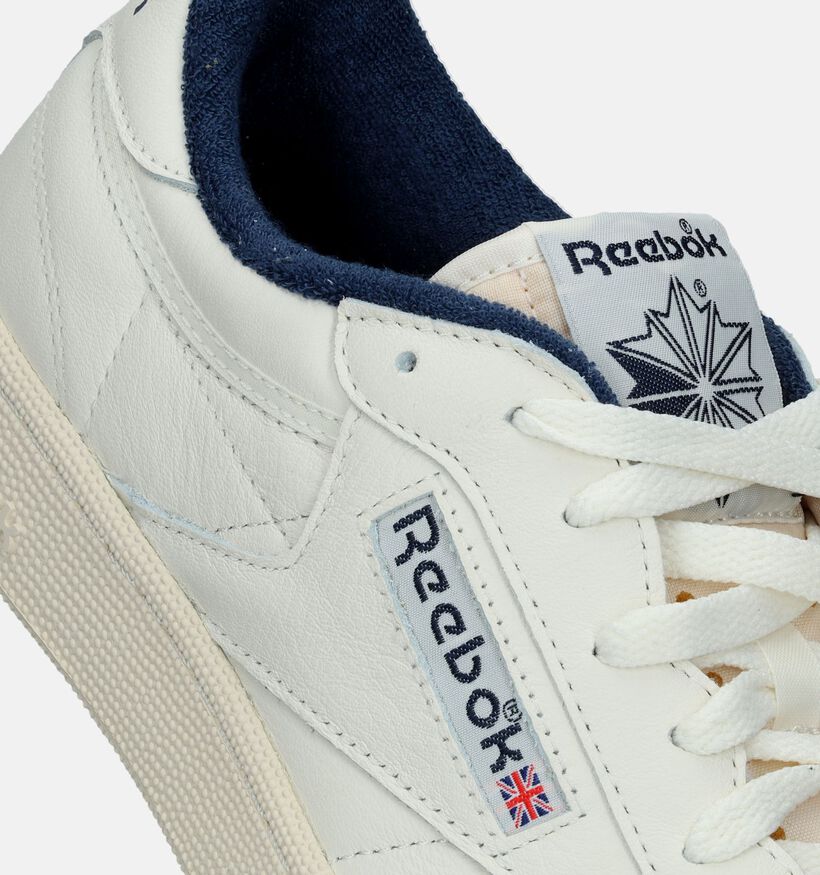 Reebok Club C 85 Vintage Baskets en Écru pour hommes (335293)