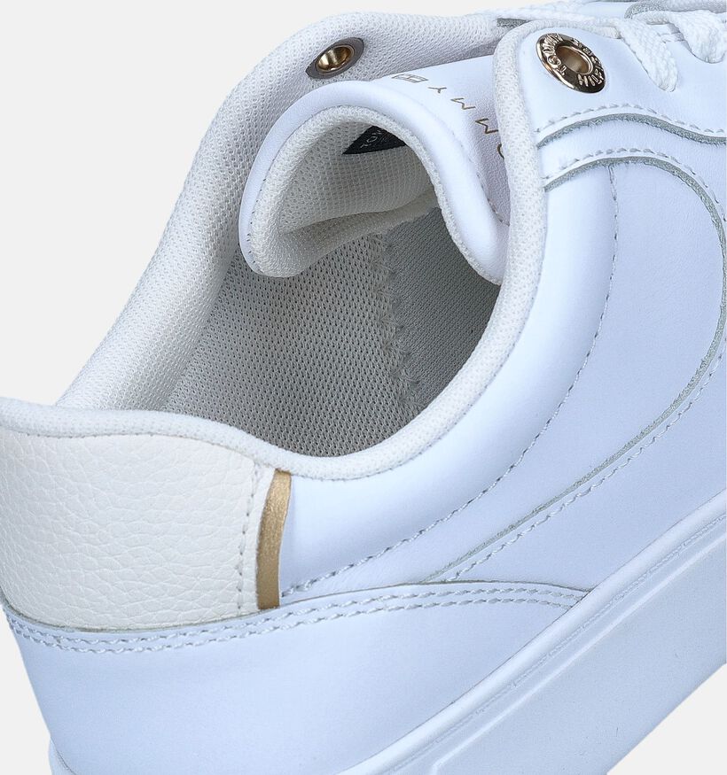 Tommy Hilfiger Essential Chic Court Baskets en Blanc pour femmes (349709)