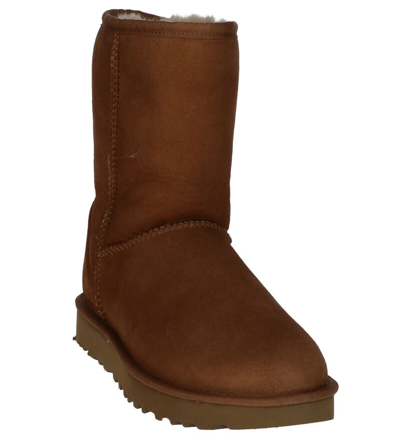 UGG Classic Short Bottes en Cognac en nubuck (313768)