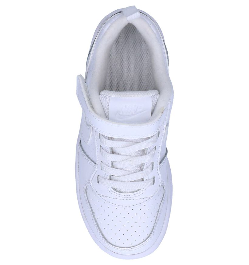 Nike Court Borough Low Baskets en Blanc en cuir (293604)