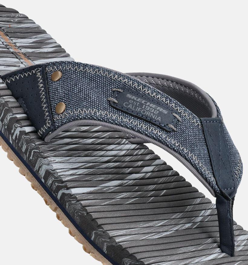 Skechers Quill Tongs en Bleu fonc&eacute; pour hommes (371044)