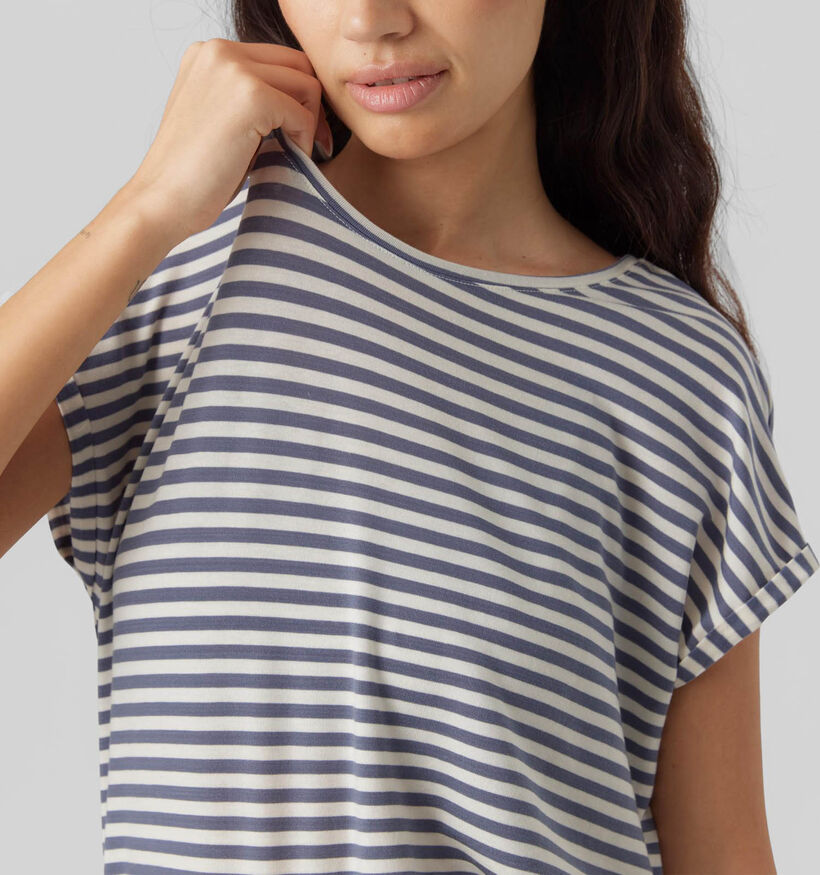 Vero Moda Ava T-shirt rayé en Bleu (323892)