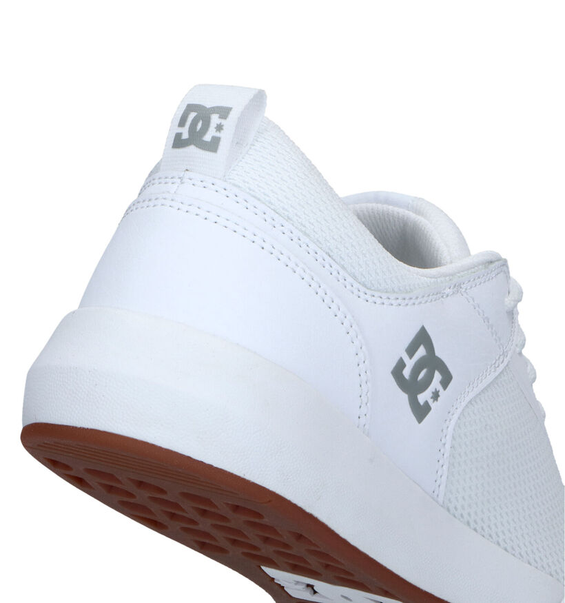 DC Shoes Transit Baskets en Blanc pour hommes (319636)
