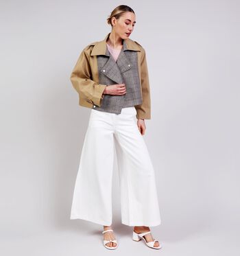 Ador&eacute; Jassen Beige